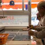 Il nostro tour non pu� che finire in strada della Marina, a  San Giorgio, vera e propria "patria" delle pescherie baresi (ce ne sono ben sei)